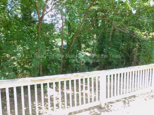 Building Photo - 1805 Cody Ave