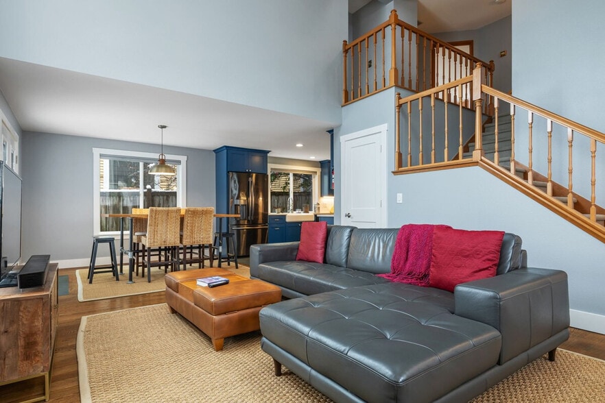 Building Photo - 10433 67th Ave S