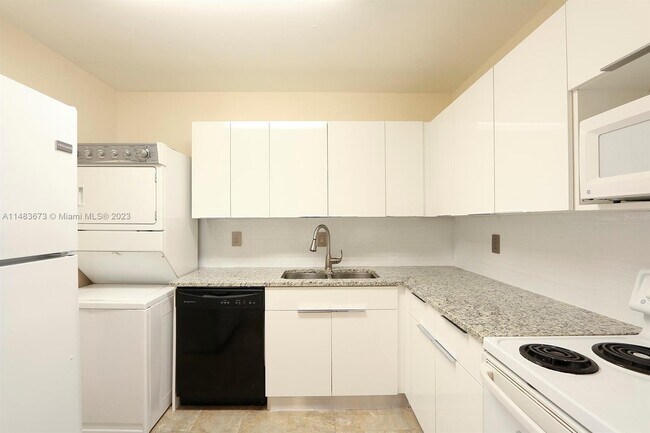 Building Photo - 4810 NW 79th Ave