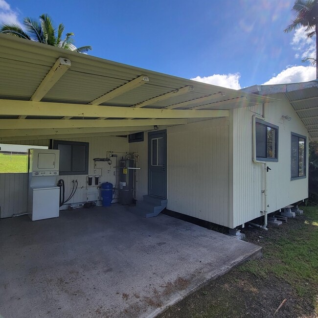 Building Photo - 15-1662-1662 Paradise Dr