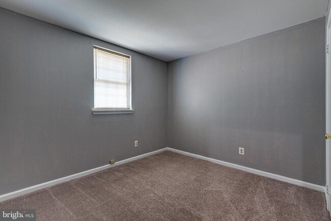 Building Photo - 8508 Blue Bird Woods Ct