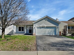 Building Photo - 814 Holly Farms Dr