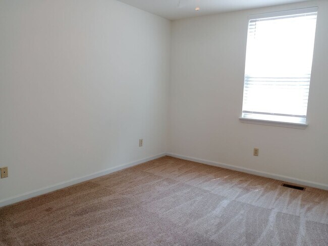 Building Photo - 3500-3502 Delmar Ct.