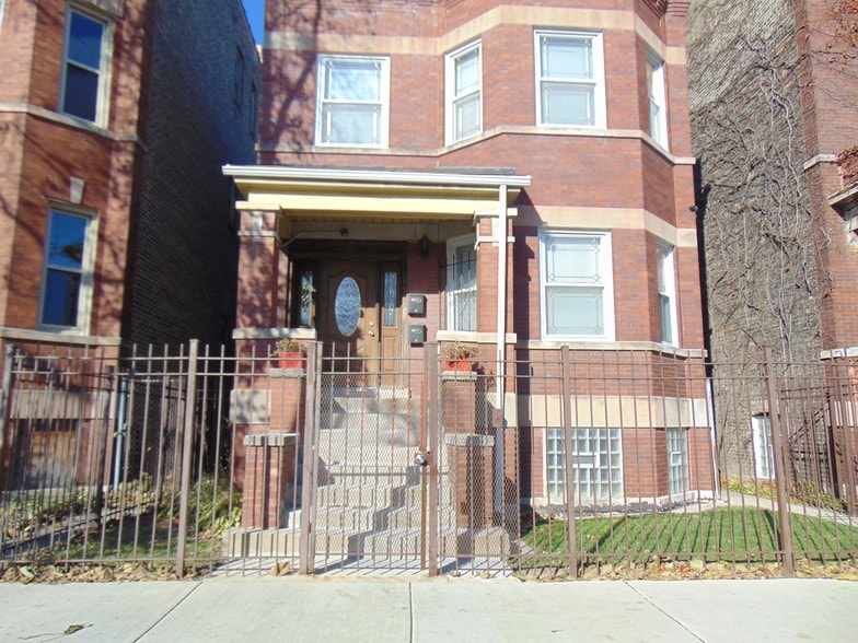 Building Photo - 4108 W Cermak Rd