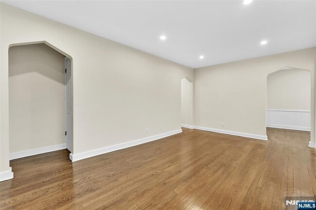 Building Photo - 203 Brinkerhoff St