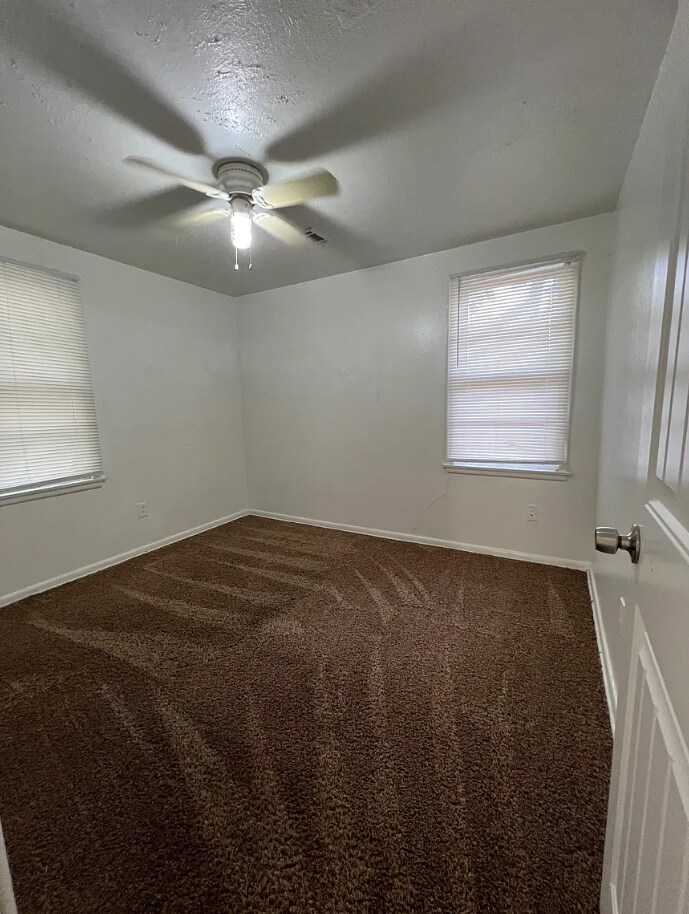 Building Photo - 2517 SW 42nd St