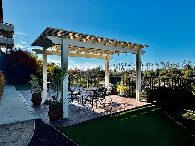 Building Photo - Beautiful 2 bed 2 bath Condo Located in North Park