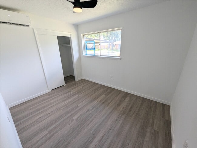 Building Photo - 2911 Huckleberry Ln