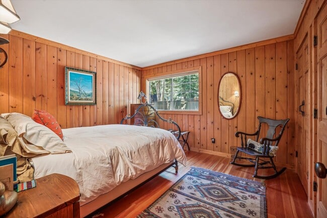 Building Photo - Carnelian Bay 3 Bedroom Ski Lease