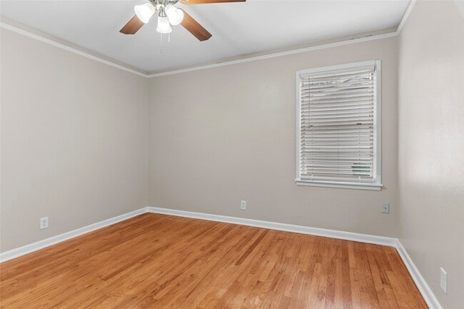 Building Photo - 5229 Ira St