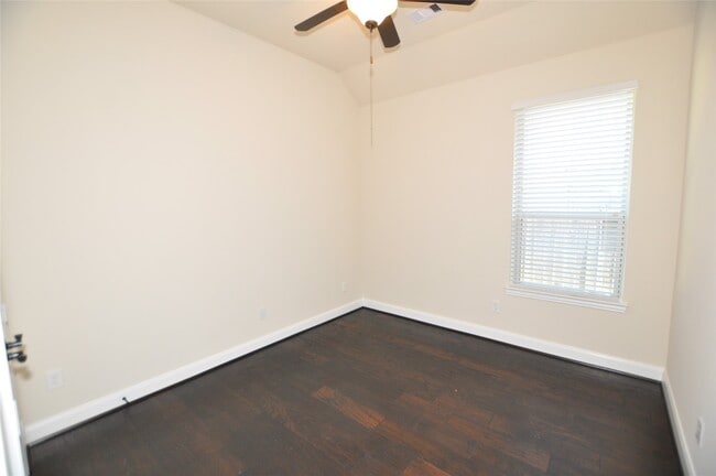 Building Photo - 13315 Maywater Crest Ct