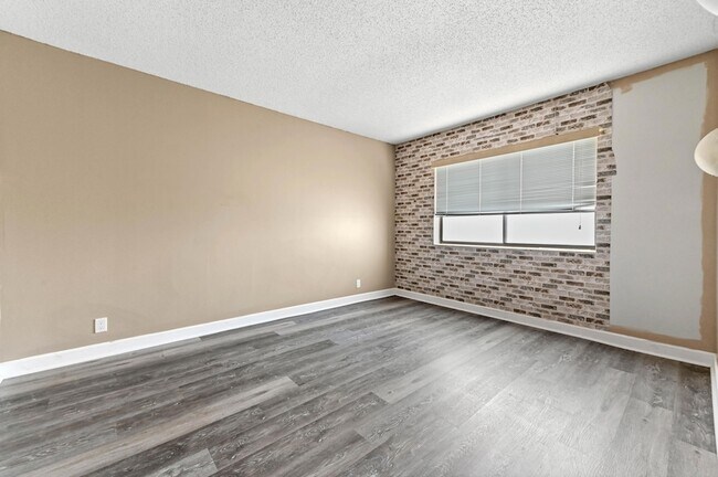 Building Photo - 4080 Tivoli Ct