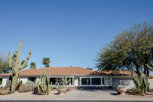 Building Photo - 6302 E Winchcomb Dr