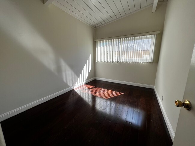 Bedroom (1) - 243 1/2 S Church Ln