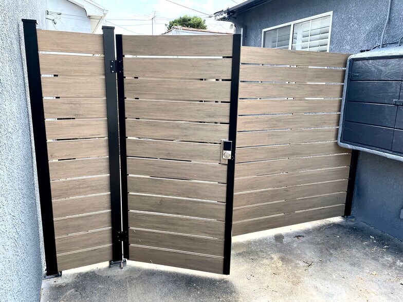 private patio - 3412 Pearl St