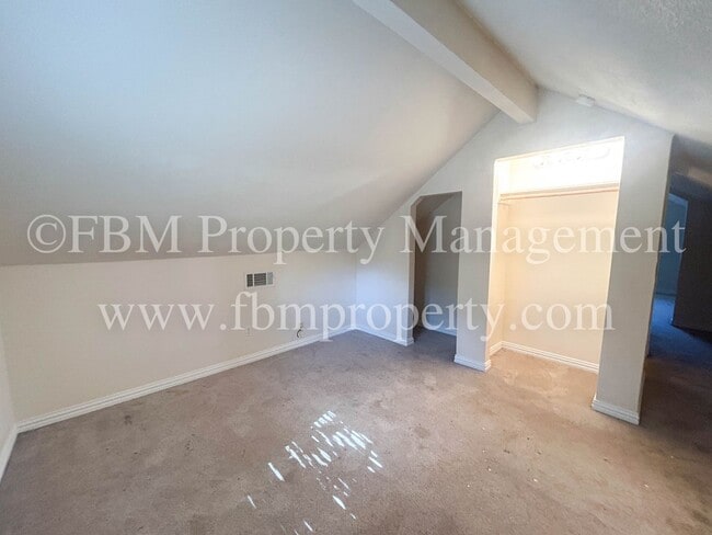 Building Photo - 10693 S Fm 148