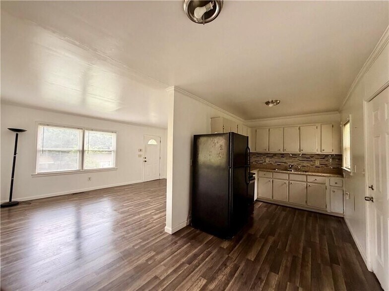 Building Photo - 3151 Bluebird Ln