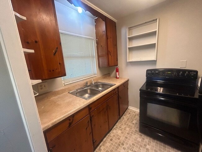 Building Photo - Cute 1/1 Mission Road