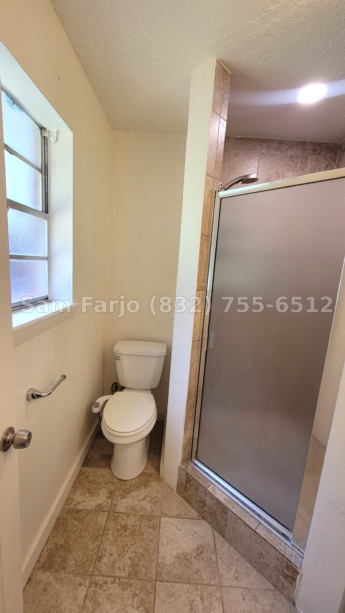 Building Photo - 2100 Hill Top Ct