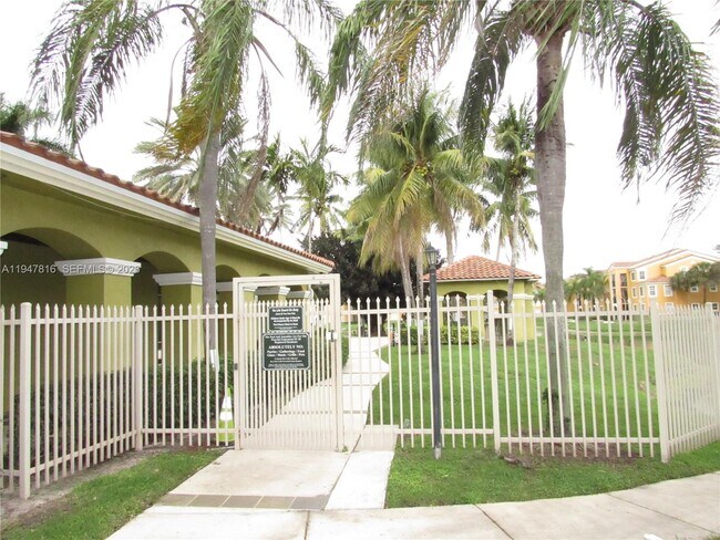 Building Photo - 2401 W Preserve Way