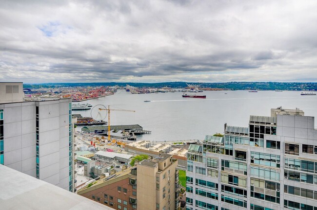 Building Photo - Belltown 8th Floor Condo Unit