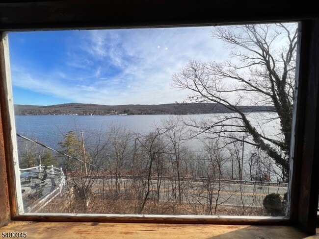 Building Photo - 12 Gifford Rd