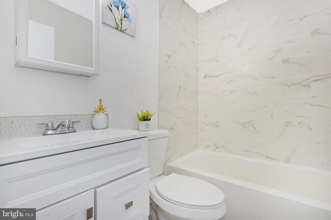 Building Photo - 7429 Mill Run Dr