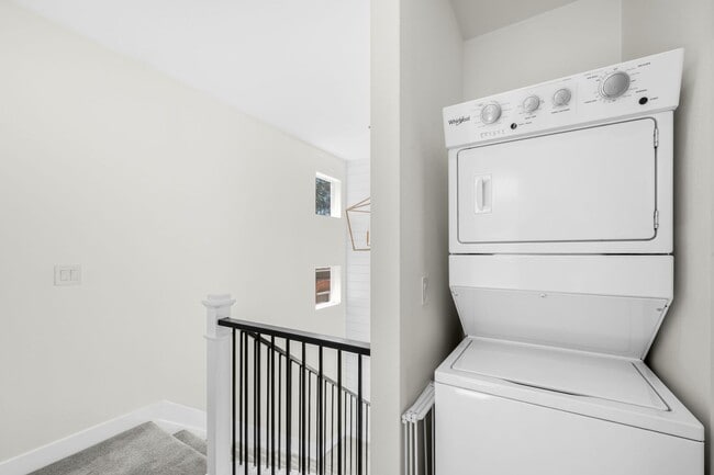 Building Photo - LUX 3BD, 3BA Home with Office Near Cherry Creek and Wash Park