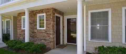 Building Photo - 28 Della Dr