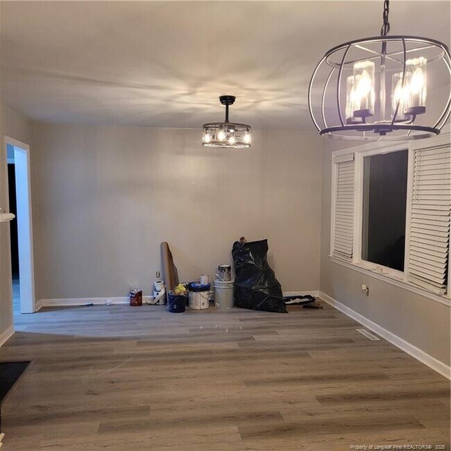 Building Photo - 1917 Catawba St