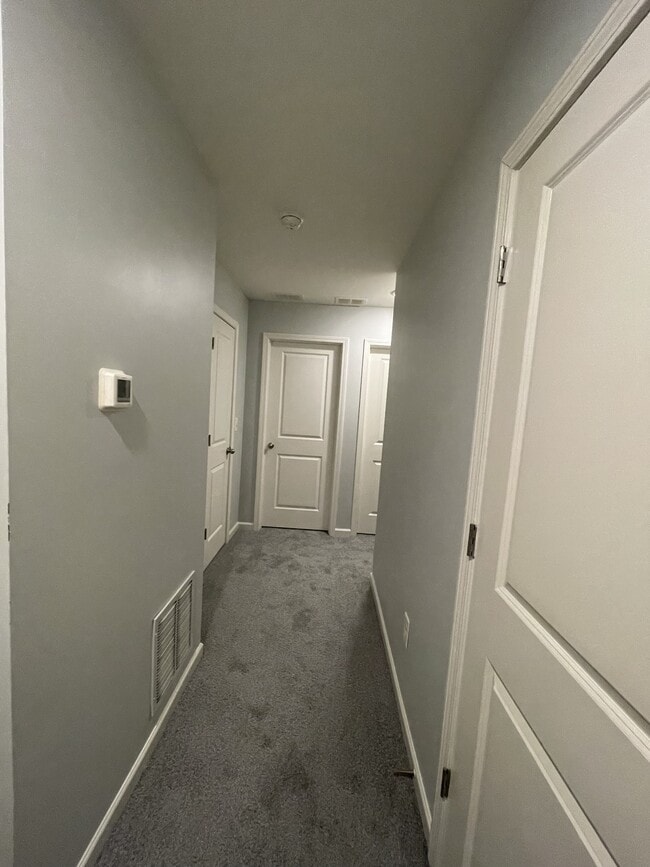 Building Photo - 6367 Kennonbriar Ct
