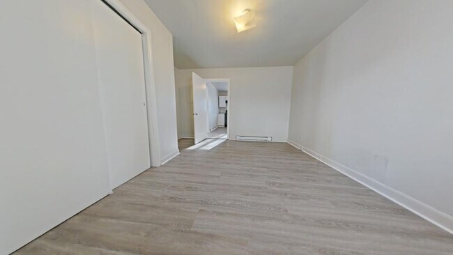 Building Photo - 610 Hawthorne Ave