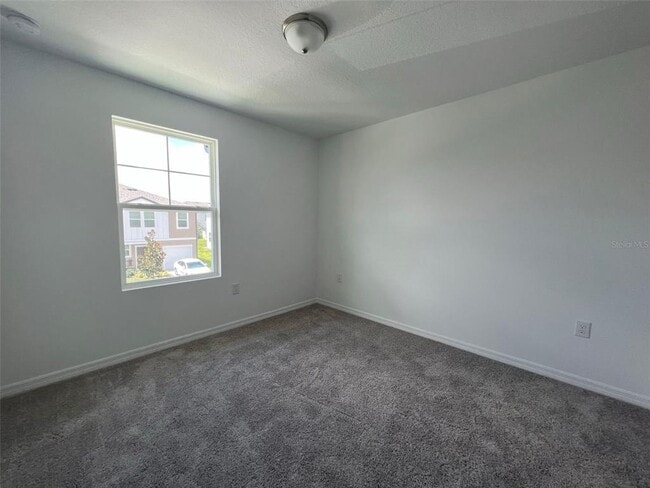 Building Photo - 545 Madison Dr