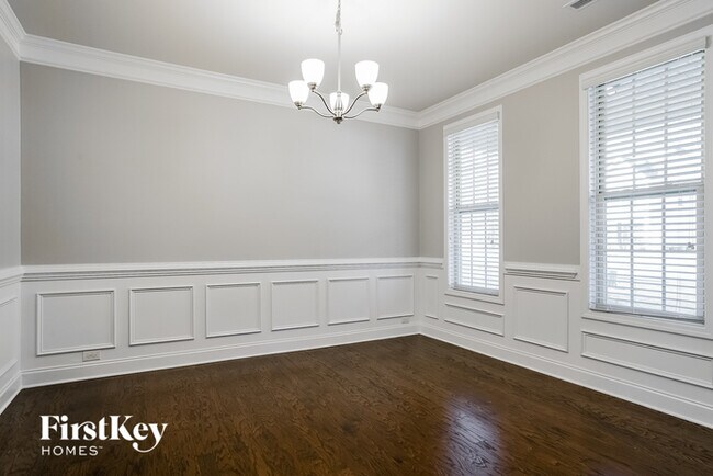 Building Photo - 7224 Laurelshire Dr