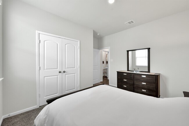 Building Photo - 14243 Volcano Perch Dr