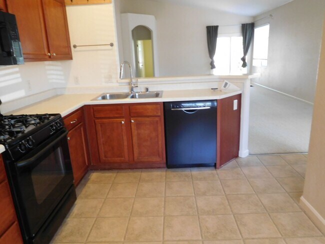 Building Photo - Damonte Ranch Single Level Home
