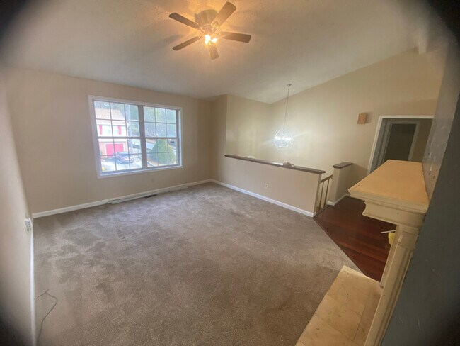 Building Photo - 2331 Wilkins Ct