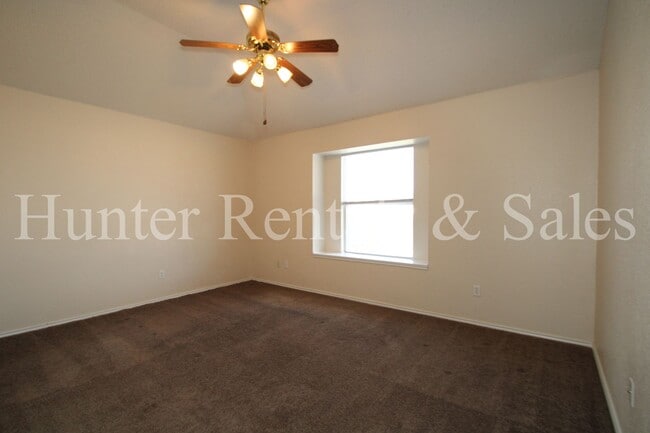 Building Photo - Southwest Killeen!