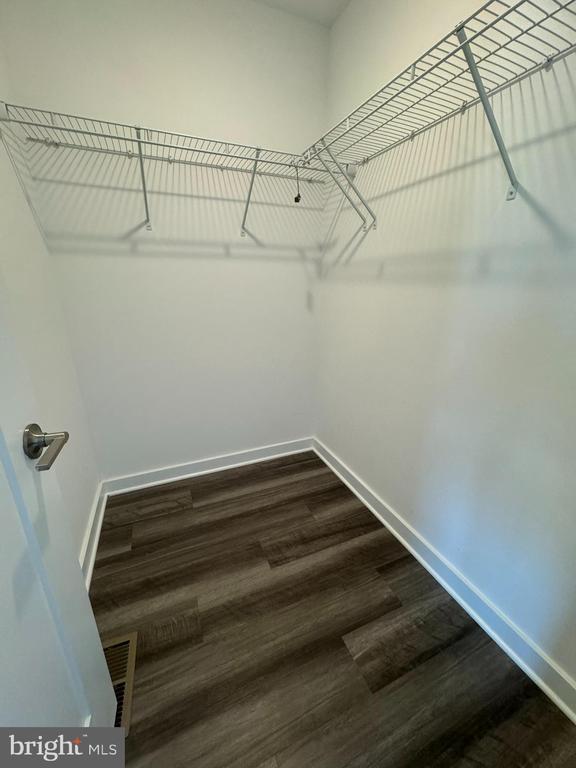 Building Photo - 417 Gillespie Dr