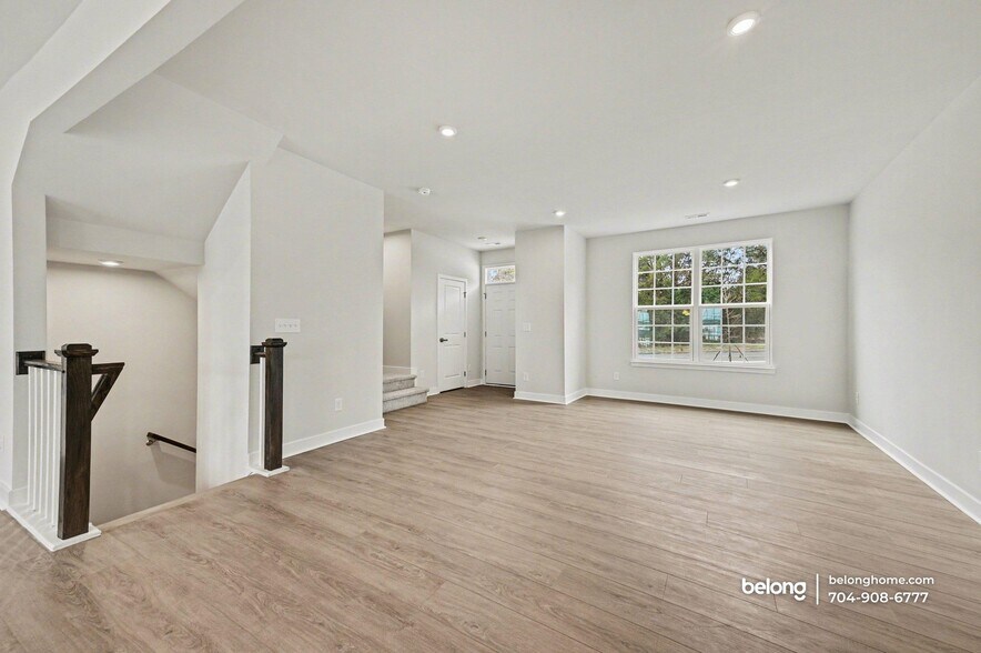 Building Photo - 7631 Griffins Gate Dr SW