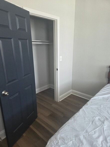 Building Photo - 825 N Fulton Ave