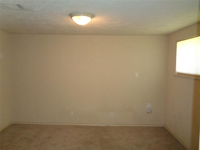 Building Photo - 11216 Barbarosa Dr