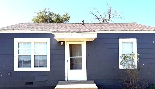 Building Photo - 1511 52nd St