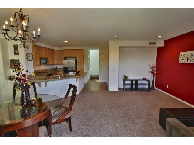 Living Space - 347 Bautista Pl