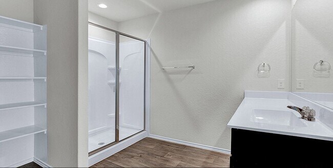 Building Photo - 4 BR / 2 BA - 2032 SF in Seguin - Arroyo Ranch!