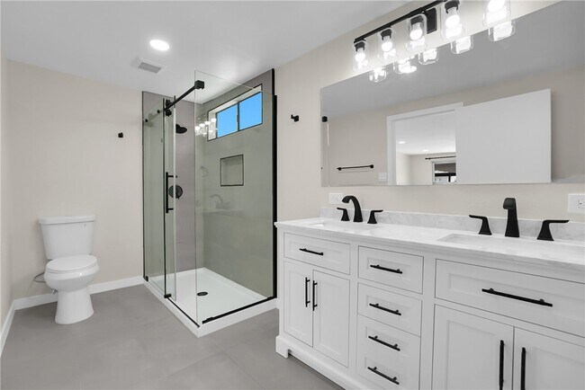 Building Photo - 1242 Sultan Cir