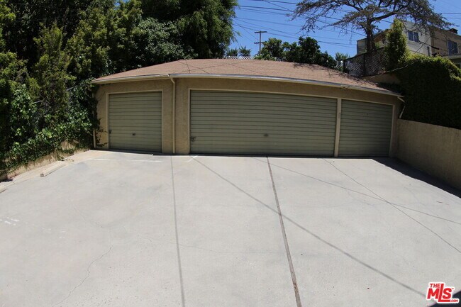 Building Photo - 1606 Glendon Ave