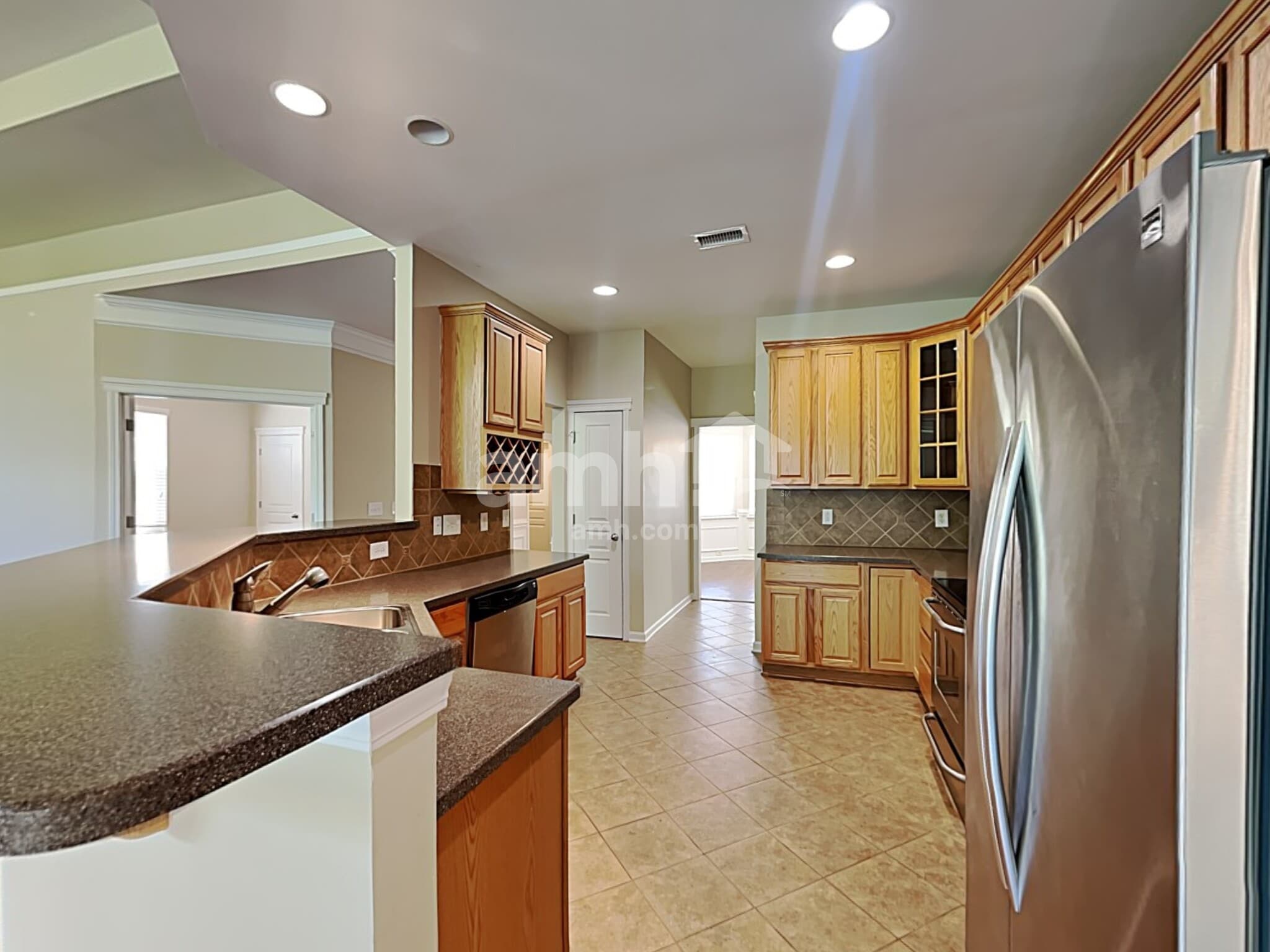 Building Photo - 13527 Provincial Ct