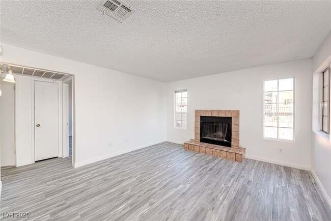 Building Photo - 2684 Bryandouglas Dr