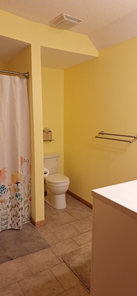 Bathroom Hi Toilet - 5930 Cranberry Dr